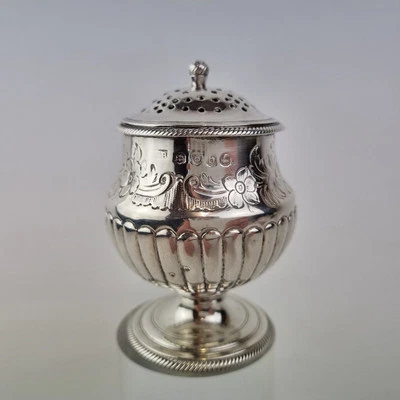 Antique George III Solid Silver Pepper Thomas Wilkes Barker 1817 London 64g - Image 1 of 4