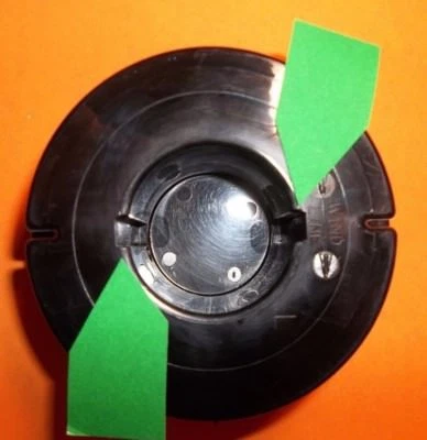 215607 ECHO - (ESTILO ANTIGUO -2 RANURAS) Cabezal Recortador Parte - (CARRETE INTERIOR) Foto 1 de 3