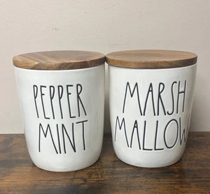 Rae Dunn White Peppermint & Marshmallow Kanister Keller mit Holzdeckel - Bild 1 von 7