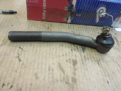 Extremo de barra de amarre exterior #ES3473 - Se adapta a Jeep Grand Cherokee 99-04 Foto 1 de 2