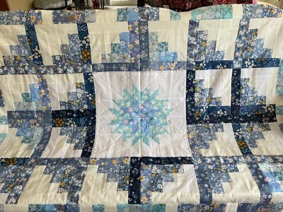 Machine pieced  Throw Size Log cabin with Star quilt  Top made  in USA Ls-017 - Image 1 of 3