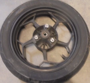 2015 Kawasaki Ninja EX300 EX 300 B EX300B Rear Rim Wheel Tire 140/70-17 Back #95 - Picture 1 of 3