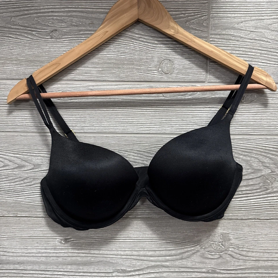 Sutiã Victoria's Secret 38C preto muito sexy push up com fio dourado hardware - Imagem 1 de 4