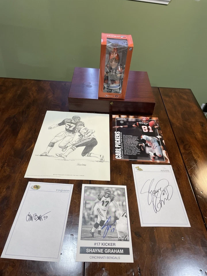 Подписанные вручную сувениры NFL Cincinnati Bengals: R. Williams/S. Graham/A. Dalton - Изображение 1 из 4