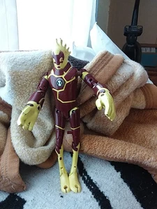 BANDAI Ben 10 Heatblast Action Figure Illumina Corpo Cartoon Network RARO - Foto 1 di 14