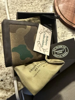 Cartera Filson Encerada Resistente Sarga Empacadora Camuflada Marrón Verde Hecha en EE. UU. Foto 1 de 4