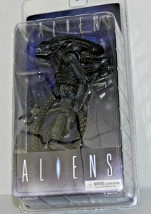 FIGURA DE ACCIÓN NECA ALIENS ALIEN WARRIOR 9" NUEVA SELLADA 2009 - Imagen 1 de 4