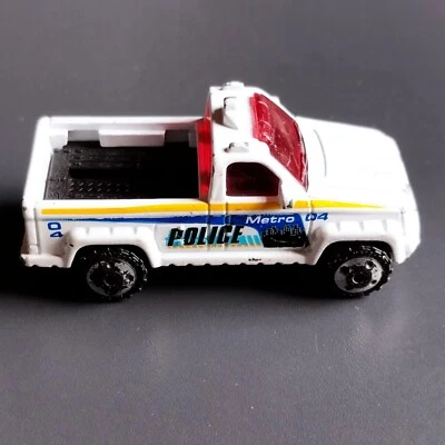 Matchbox Mattel made in China in 2000. Police TrooP Carrier. 7.5 cm long. - Image 1 of 4