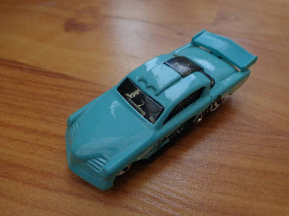 1/64 HOT WHEELS - CLASSIC 1998 AT-A-TUDE MOSQUITO LIGHT BLUE DIECAST CAR - Image 1 of 1