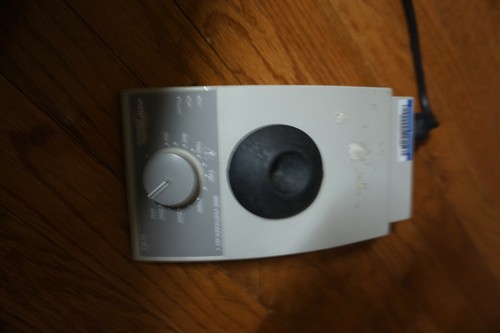 IKA VWR mini vortexer shaker centrifuge tubes MV1 MV-1 old touch cder ...