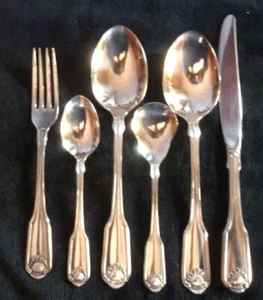 NEW Vintage Oneida Community Classic Shell silver plated flatware - Picture 1 of 2
