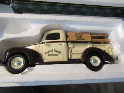 Ertl Diecast  1/25 Scale Ford Pickup Orchard Supply Hardware Free Shipping H158 - Image 1 of 4