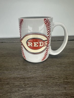 Taza de café blanca con logotipo del equipo de los Rojos de peltre rara de colección Foto 1 de 4