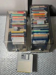 Job lot of AMIGA Floppy Disks x 101 UNTESTED Demos Custom Software - Afbeelding 1 van 8