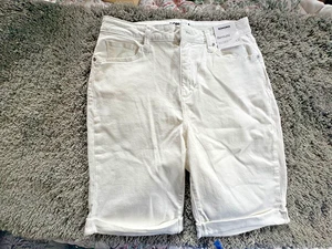 ds6-Sonoma Womens White denim,Cuffed,8"ins,Shorts 12 NEW - Picture 1 of 3