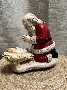 Rare VTG Music Box 1976 RP Gauer, Signed, Santa Kneeling, Rotating - Picture 1 of 8