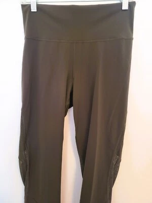 LuluLemon Leggings Olive Green Size 8 Excellent Condition - Image 1 of 4