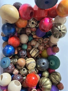 Vintage Mixed Beads Approx. 2 lbs, Mostly Wooden Multicolor EUC - Picture 1 of 7