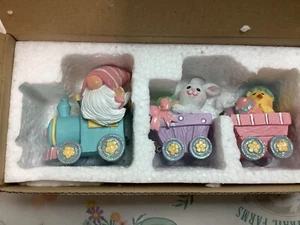 8.75" Easter Gnomes Train Decorations, Spring Bunny Handmade Train Figurines - Picture 1 of 7