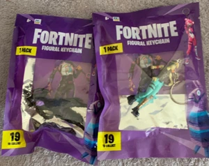 2 Epic Games Fortnite Figural Keychains, Raven & Bullseye, NIP, Flair Key Chain - Picture 1 of 1