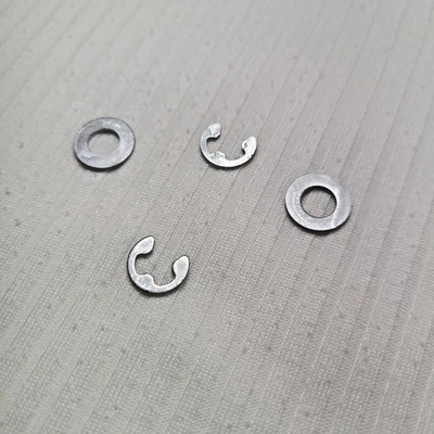 Kit de retención de herrajes de instalación de rueda trasera Dyson DC07 DC14 E-clips arandelas Foto 1 de 3