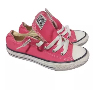 Converse Chuck Taylor All Star Low Top Hot Pink Magenta Sneakers Youth Size 2 - Picture 1 of 5