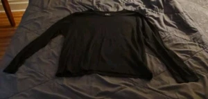 LL Bean Top Women's Petite L Black Long Sleeve T Shirt Supima Crew Neck. BSJ - Picture 1 of 9