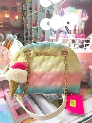 Betsey Johnson Split Decision 圆顶彩虹挎包钱包冰淇淋樱桃全新带标签 — 第 1/4 张图片