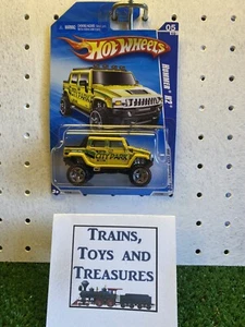 2010 Hot Wheels HW City Works Yellow Hummer H2 #113 NIP R7538 2005yr (B-780) - Picture 1 of 9