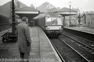 British Rail Class 115 Nottingham Victoria Rail Photo b - Picture 1 of 1