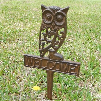Owl Yard Garden Stake Welcome Scroll Details Rustic Cast Iron 15 in Tall - Image 1 of 3