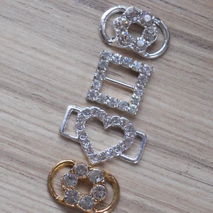 DIAMANT ZUBEHÖR - DOPPELSCHNALLE HERZ UND BLUMEN - Bild 1 von 4