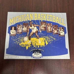 Michigan Basketball 1991-92 Media Guide Fab Five signiert von Rose Howard Webber - Bild 1 von 9