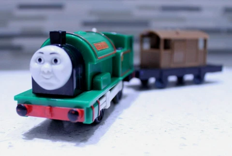 Thomas & Friends Trackmaster Train "PETER SAM" + Original Brown Brakevan 2009 Cover