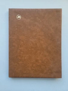 Álbum de estampillas que contiene principalmente estampillas de Asia pero también otras - Imagen 1 de 17