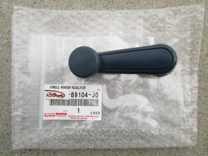 84 - 95 TOYOTA PICKUP FRONT RIGHT SIDE DOOR WINDOW CRANK HANDLE BLUE OEM NEW - Picture 1 of 3