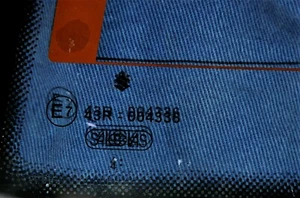 HECK SCHEIBE für HECKKLAPPE original Subaru Ju..y .Suzuki Swift 5 trg ab 93-03  - Bild 1 von 3