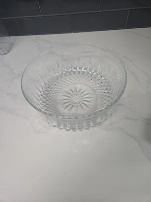 Vintage ARCOROC FRANCE Serving Salad Bowl LARGE 9" Crystal Starburst - Image 1 of 4