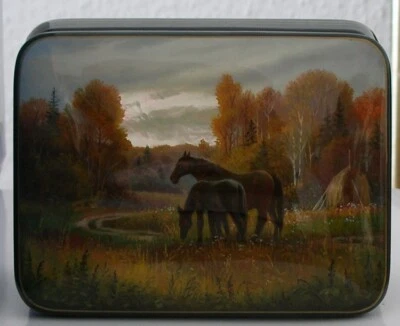 Lackmalerei! Lackdose mit Perlmutt LANDSCHAFT MIT PFERDEN Pferdefreunde Geschenk - Bild 1 von 4