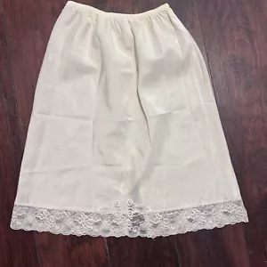 Vintage Christian Dior Damen elfenbeinfarben Spitzenbesatz halber Slip Größe Small Saks Fifth - Bild 1 von 7