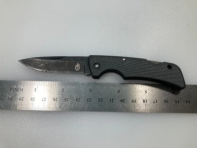 Gerber US1 Pocket Knife  Lockback Plain Edge Blade (A) - Image 1 of 2