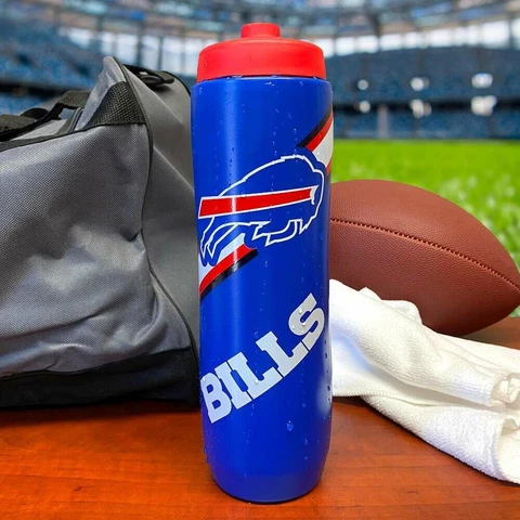 Buffalo Bills Squeezy Water Bottle BPA Free 32oz NEW! Cover
