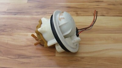 Volkswagen Touareg 2004-2006 filtro de combustible 3,2 L Foto 1 de 4