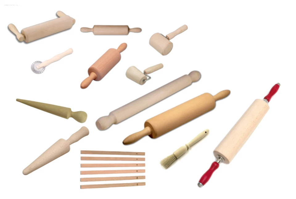 Teigrolle Holz Nudelholz Pizzarolle Backzubehör Teigmaß Teigrädchen Eckenroller - Bild 1 von 1