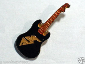 Asia Music Group Gitarren-Pin schwarz & weiß - Bild 1 von 1