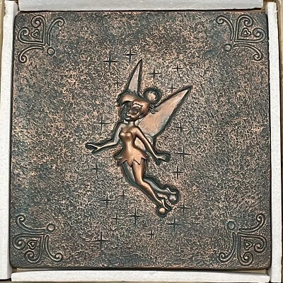 Campanilla Escalón EPCOT Festival de Flores y Jardines Parques Disney 2013 Foto 1 de 4