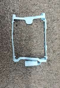 PC0015 TOSHIBA SATELLITE L50-B-1HU PSKTAE PC0015 HARD DRIVE MOUNT - Picture 1 of 2