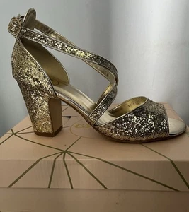Brand New Pair Of Gold Glitter Sandals Size 7 By Essex Glam ideal dancing shoes - Picture 1 of 3