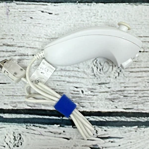 Genuine OEM White Nintendo NUNCHUCK for Nintendo Wii Tested Works - Picture 1 of 5