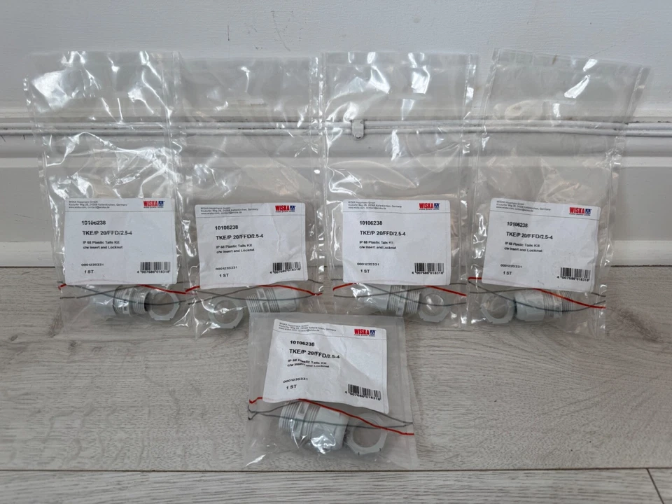 5 x Wiska IP 68 Plastic Tails Kit c/w Insert and Locknut TKE/P 20/FFD/2.5-4 20mm - Image 1 of 4